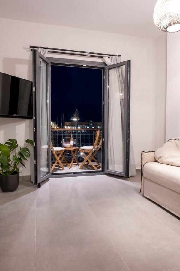 Venus Luxury Apartment Ermoupoli Eksteriør billede