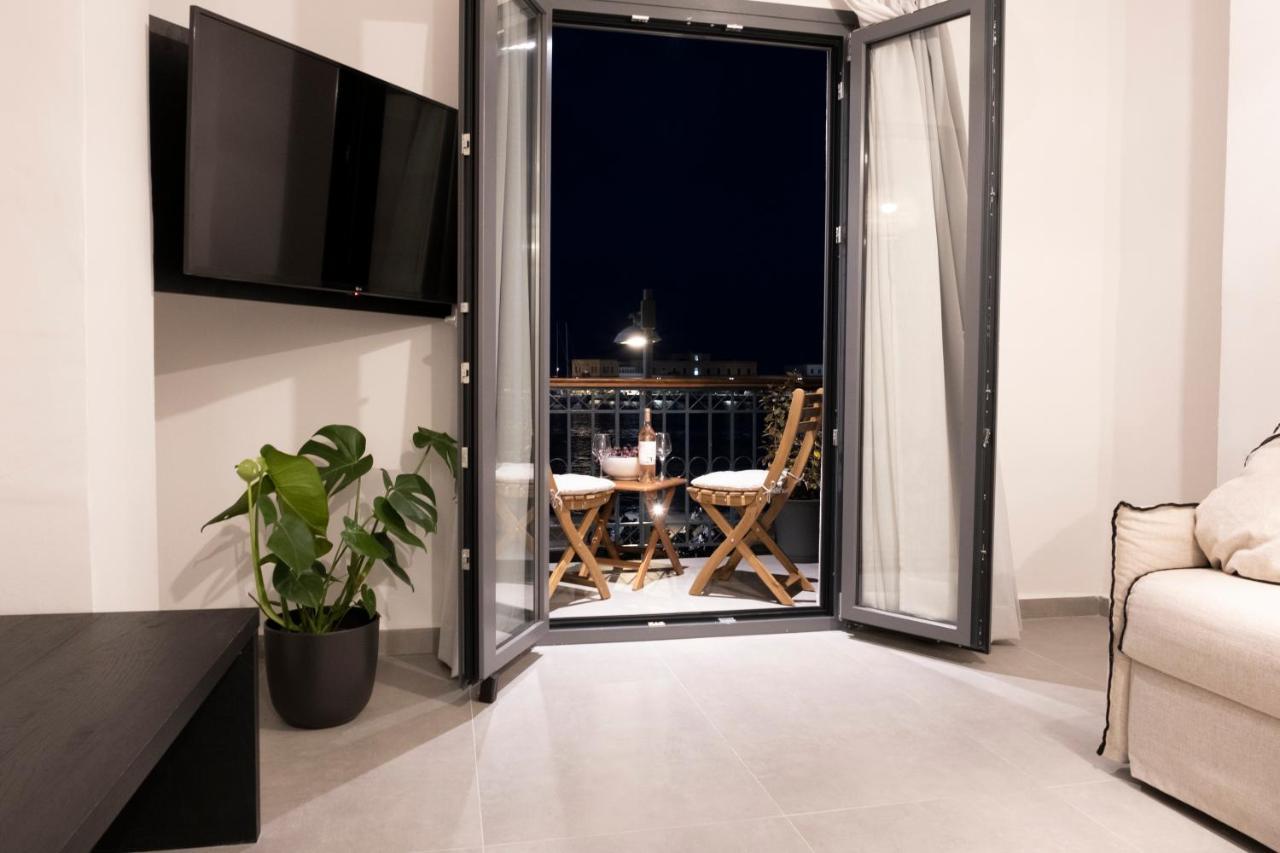 Venus Luxury Apartment Ermoupoli Eksteriør billede