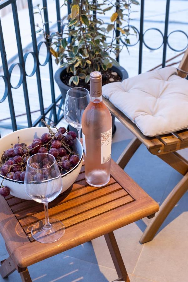 Venus Luxury Apartment Ermoupoli Eksteriør billede