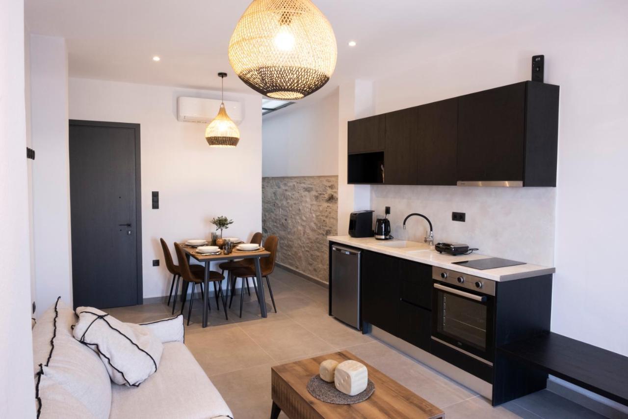 Venus Luxury Apartment Ermoupoli Eksteriør billede