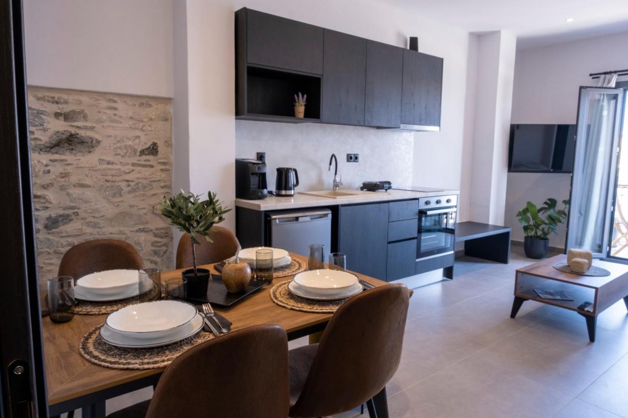 Venus Luxury Apartment Ermoupoli Eksteriør billede