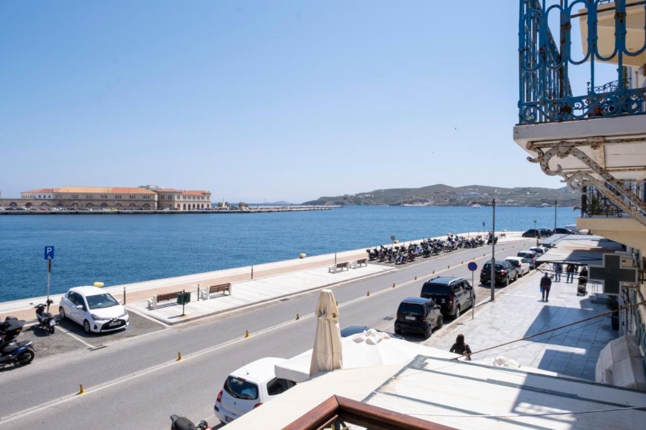 Venus Luxury Apartment Ermoupoli Eksteriør billede