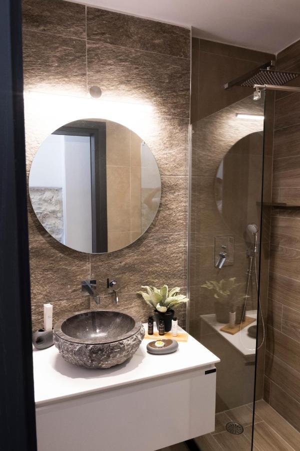Venus Luxury Apartment Ermoupoli Eksteriør billede