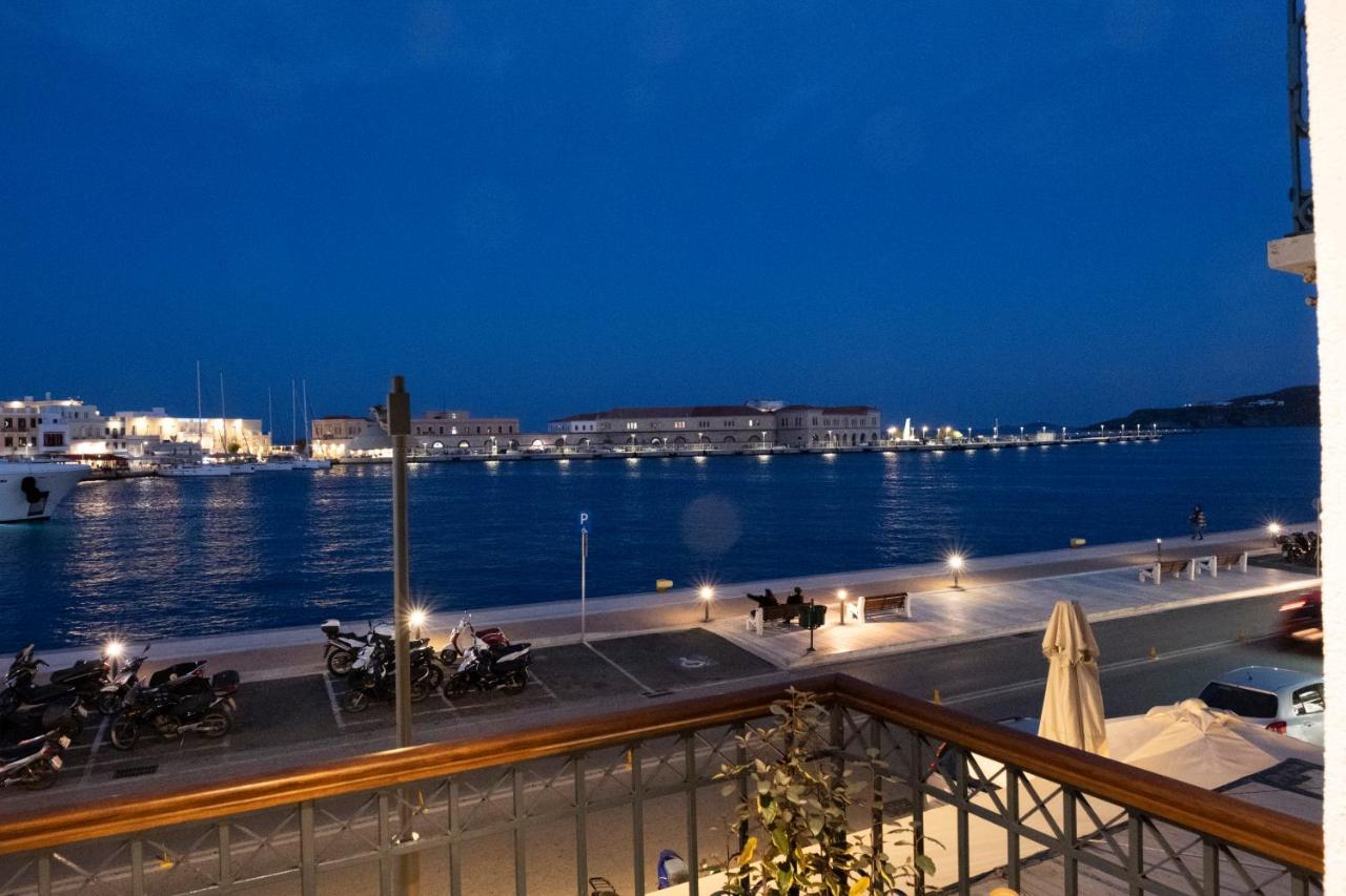 Venus Luxury Apartment Ermoupoli Eksteriør billede