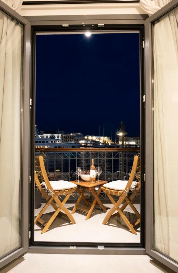 Venus Luxury Apartment Ermoupoli Eksteriør billede