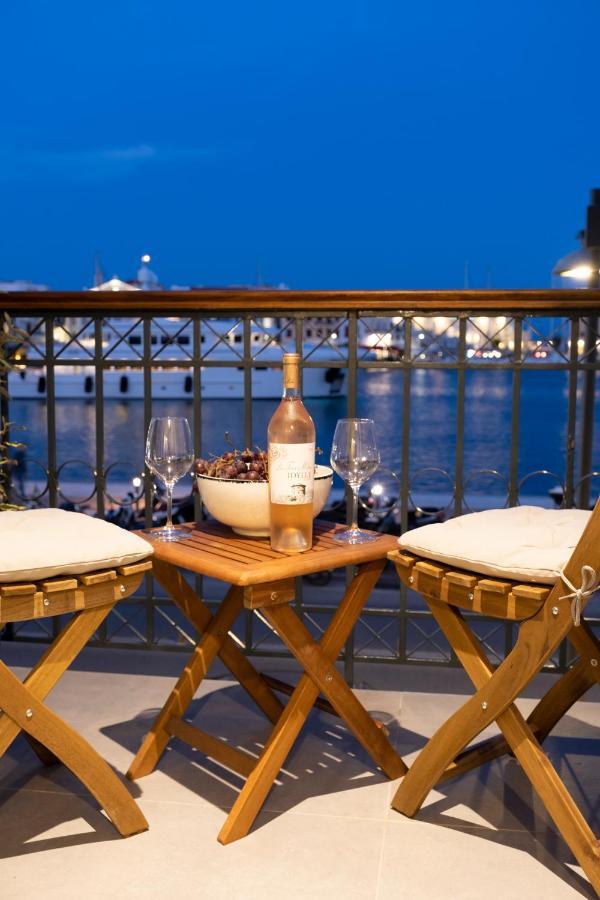 Venus Luxury Apartment Ermoupoli Eksteriør billede