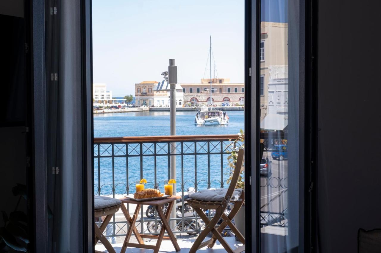 Venus Luxury Apartment Ermoupoli Eksteriør billede